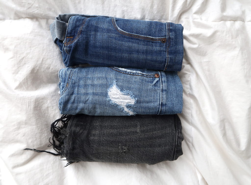 What's In My Suitcase: Beach Vacation, denim shorts