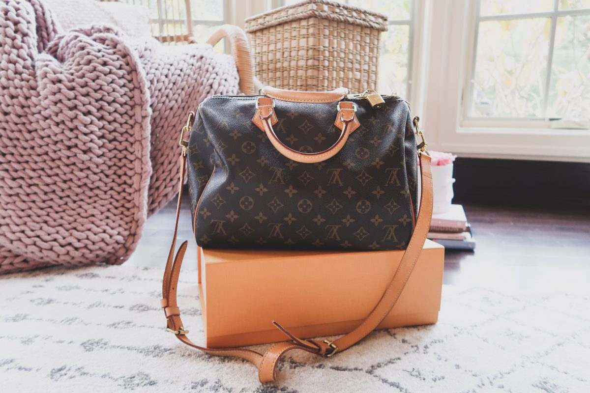 Designer Handbag Review: Louis Vuitton Neverfull MM vs. Louis Vuitton ...