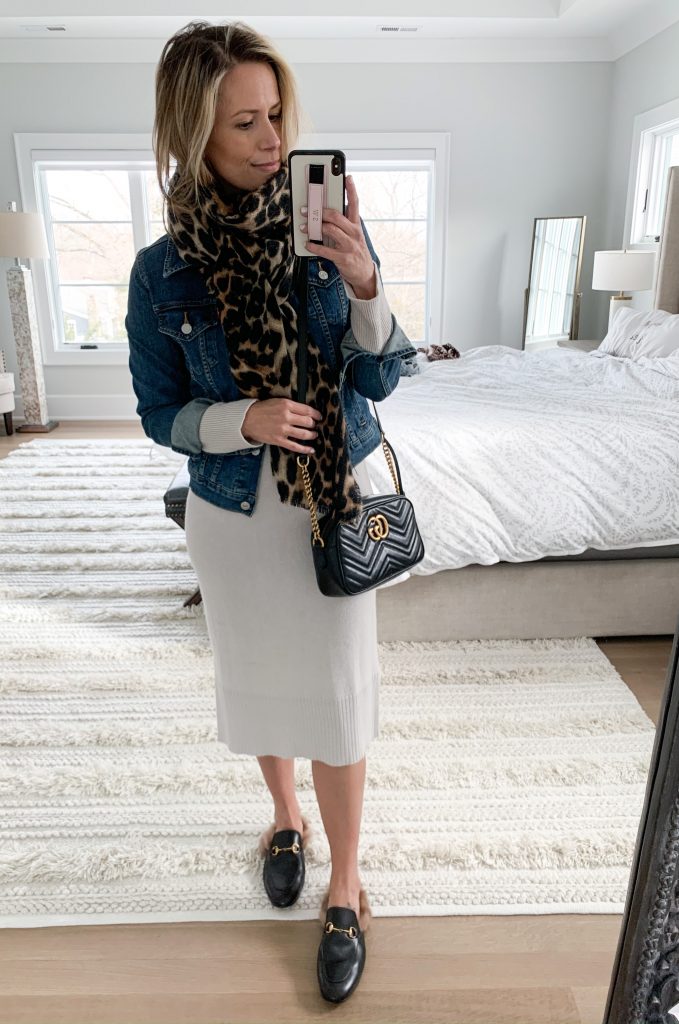 Everyone needs a classic denim jacket as a staple in their wardrobe. Today I'm bringing you 5 easy outfit ideas to style a denim jacket!