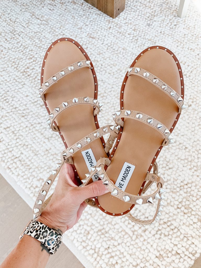 What to pack for spring break, sandals