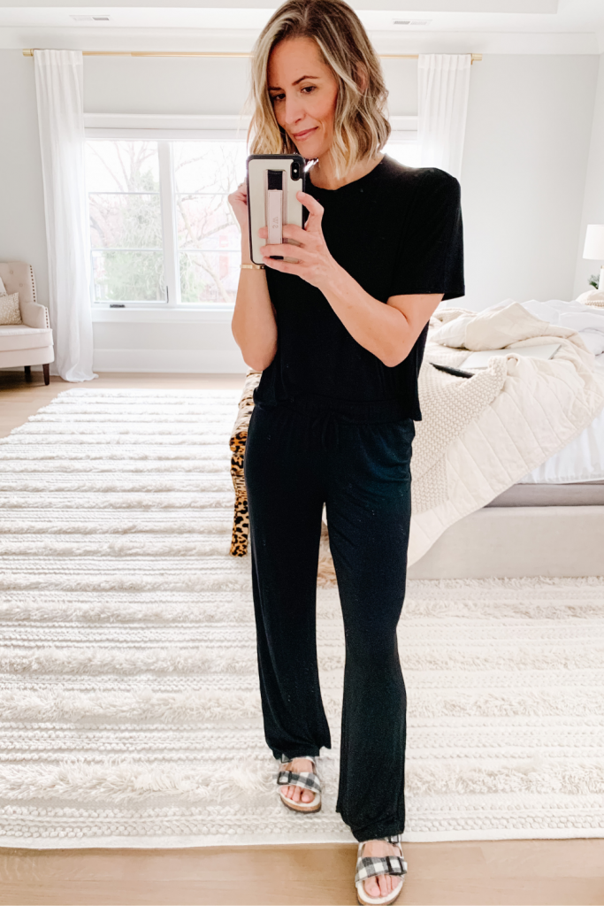 Sharing a round up of my favorite pajamas, because in 2020 who doesn't need a cozy new pair to wear around the house (since we can't leave). 