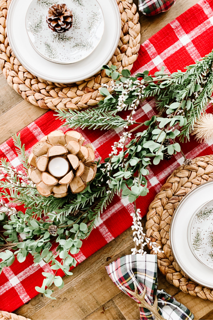 Today I'm sharing a simple holiday tablescape to spruce up your space. There's just something about a festive table, right?