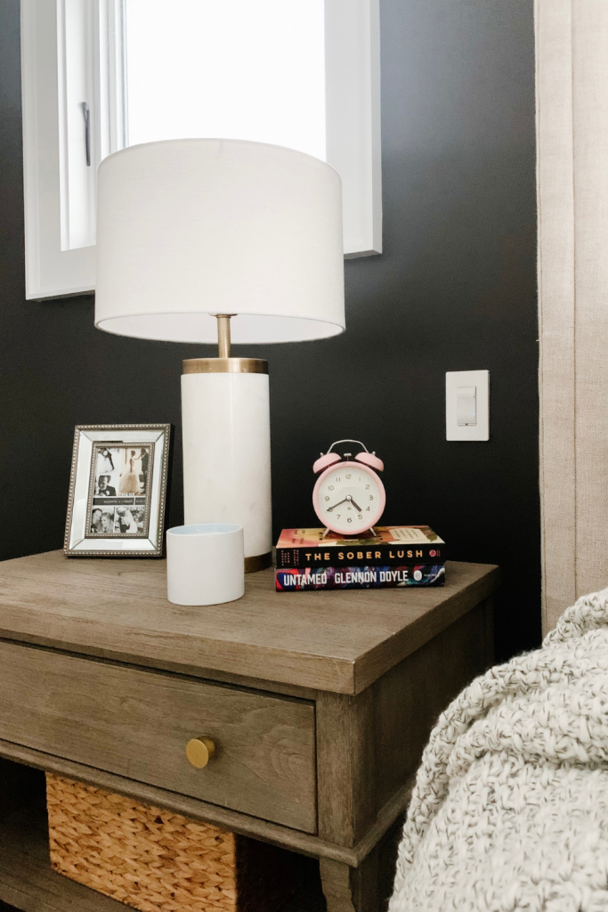 Today I'm sharing a cozy and chic master bedroom update featuring a black accent wall to make all the accents pop. 