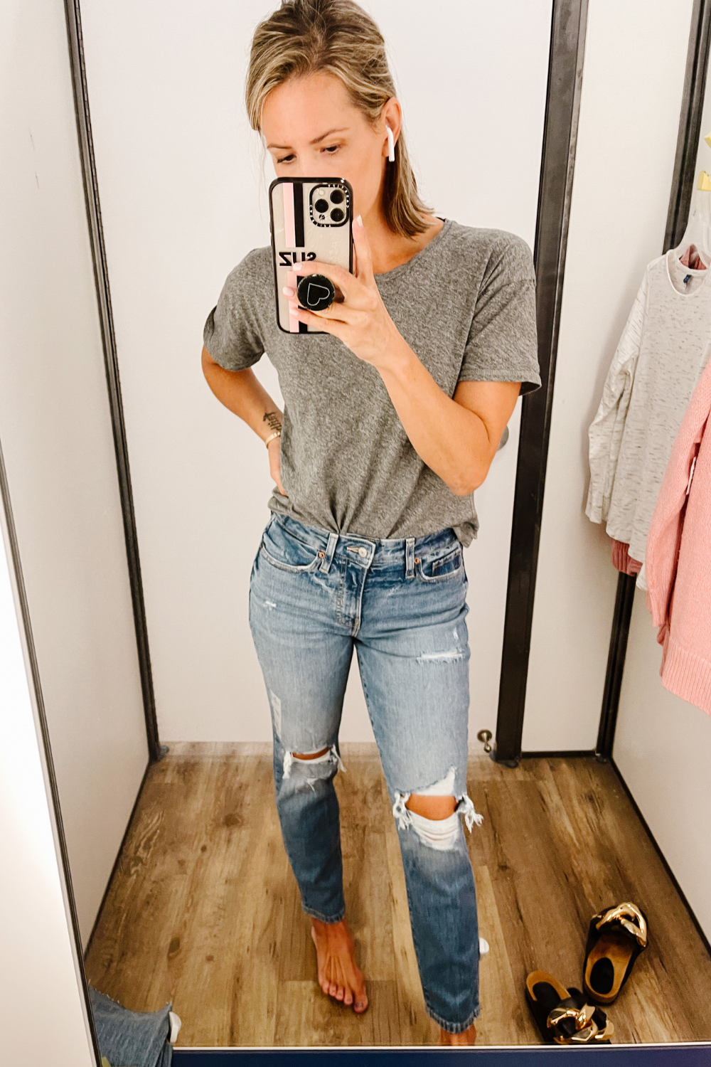 Old Navy Mini Early Fall Try On, grey tee and jeans 